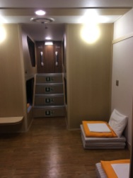 Standard Room mit Tatamimattenauf der Fähre Panstar Dream (Busan-Osaka)